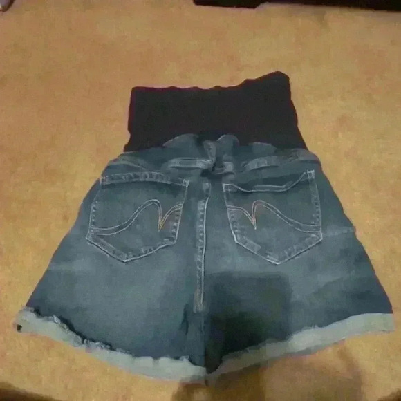 Maternity shorts XS - Picture 3 of 3